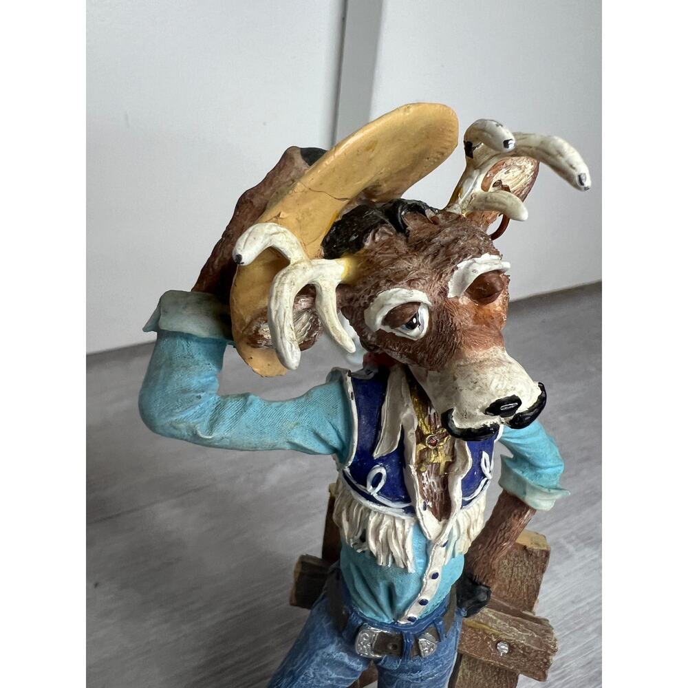 Cowboy moose figurine/statue with mustache - Picture 9 of 12